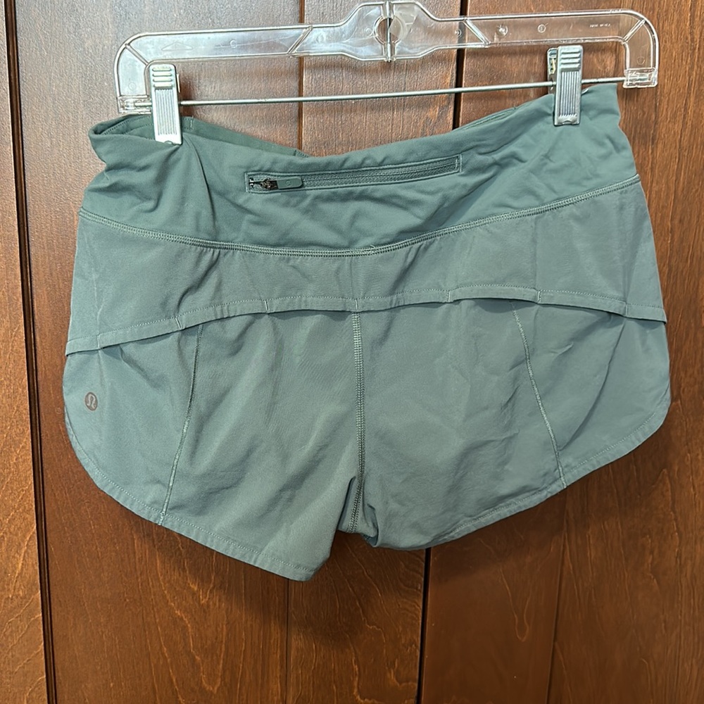 Grey ish green speed up 2.5 inch Lululemon shorts